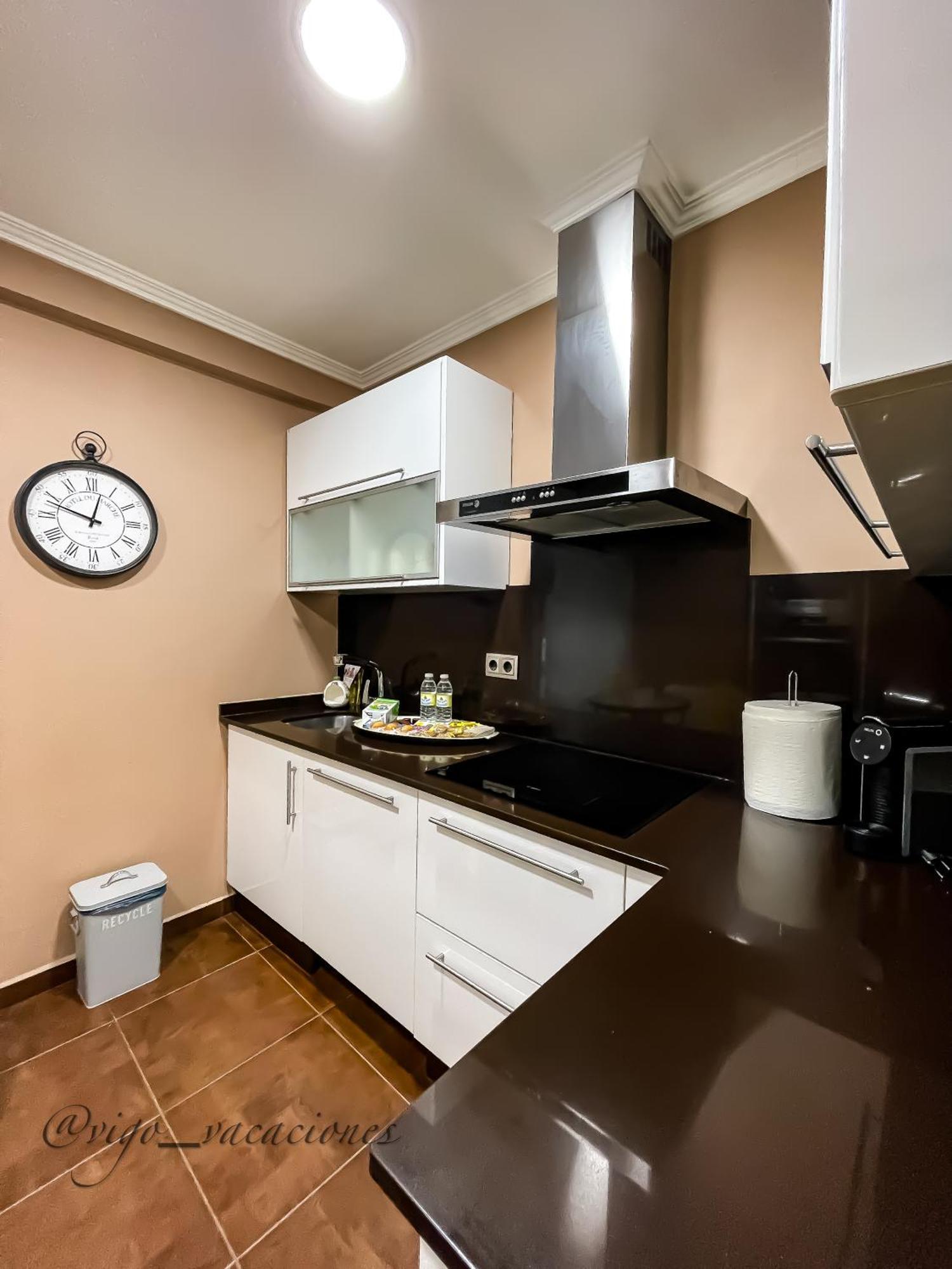 Acogedor Piso Familiar Travesia Apartment Vigo Ngoại thất bức ảnh